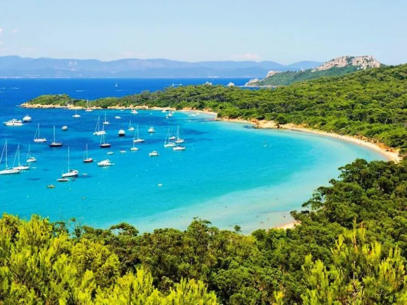 Résidence Pierre&Vacances le Hameau de la Pinède Hyères Appart hôtel