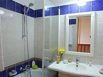 Résidence Pierre&Vacances le Hameau de la Pinède Hyères Appart hôtel