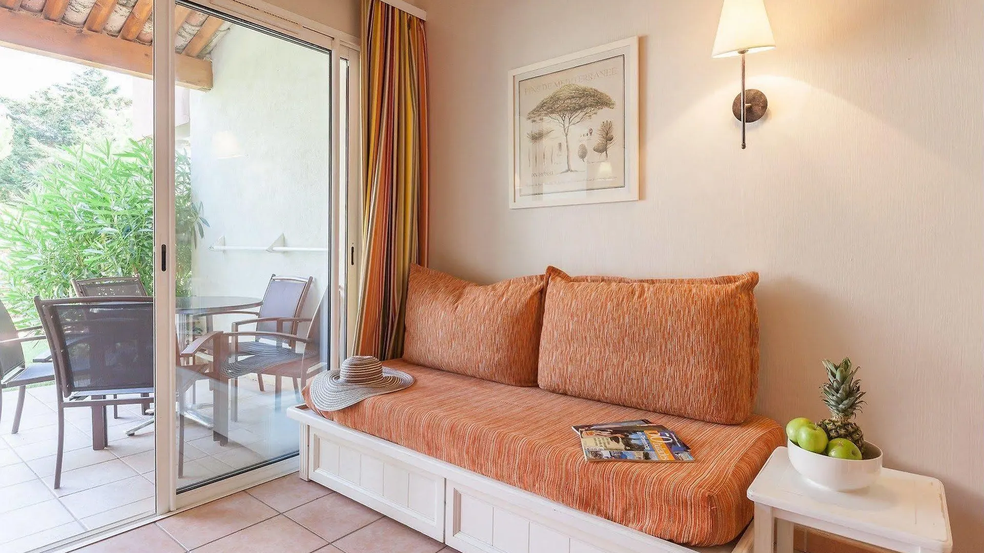 Résidence Pierre&Vacances le Hameau de la Pinède Hyères Appart hôtel