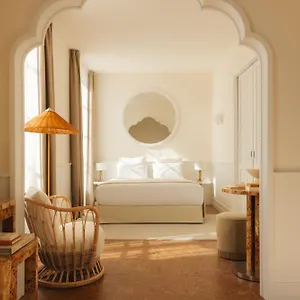 lilou.fr-provencehotel.com/